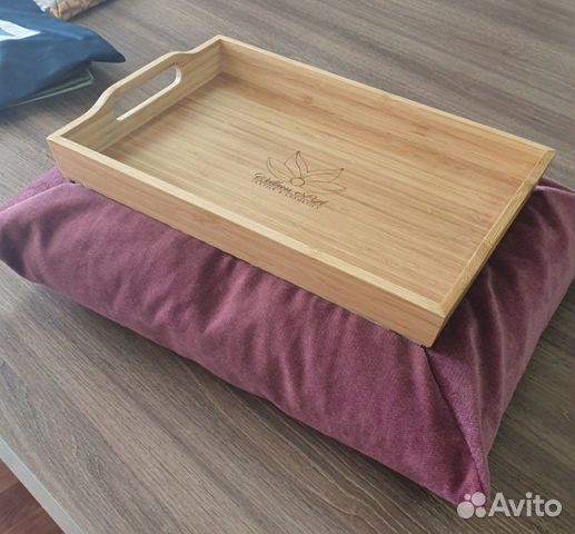 Поднос на подушке 
