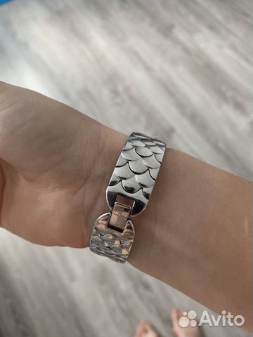 Продаю часы Swatch новые