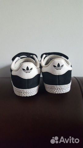 Детские кроссовки adidas Детские кроссовки adidas