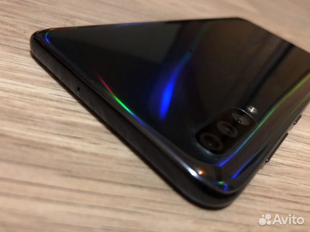 Продаю Samsung galaxy A70
