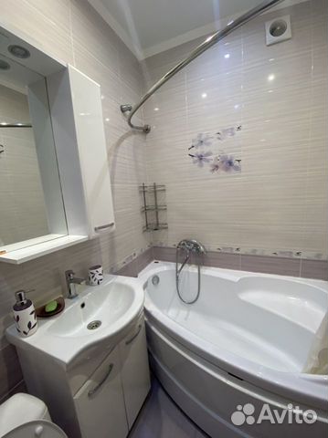 1-к квартира, 35 м², 4/10 эт.