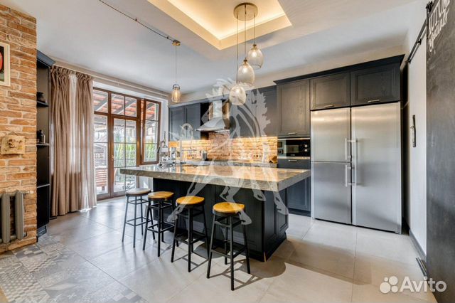 Таунхаус 360 м² на участке 4 сот.