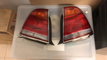 Toyota crown Majesta uzs171 задний стоп сигналы