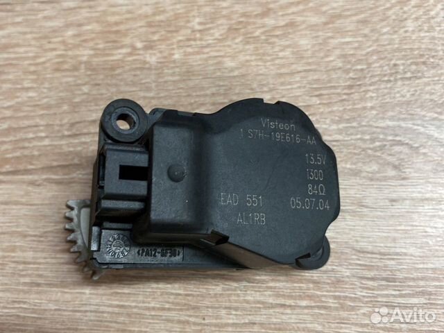 Сервопривод заслонки печки Ford 1s7h19e616aa