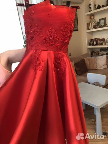 Платье нарядное