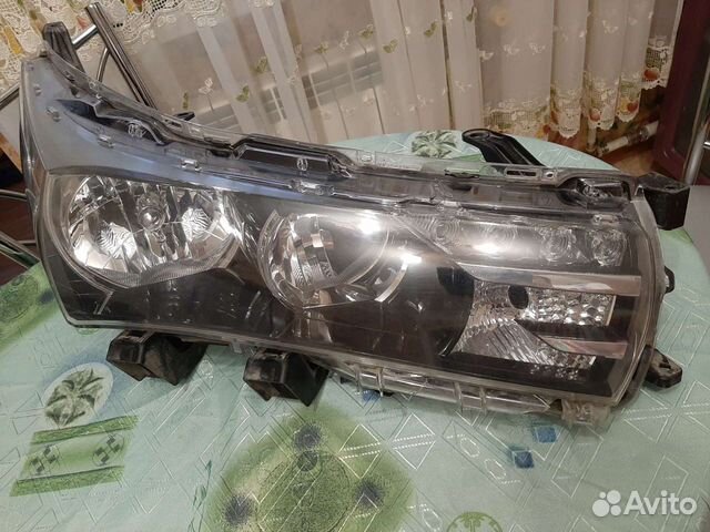 Фара правая передняя Тайота Каролла