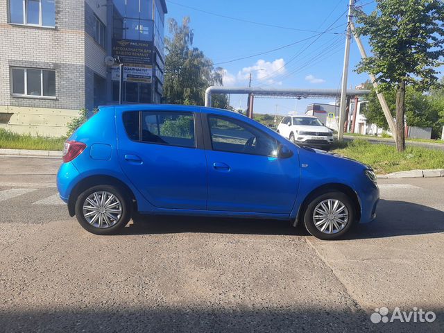 Renault Sandero 1.6 AMT, 2015, 65 000 км