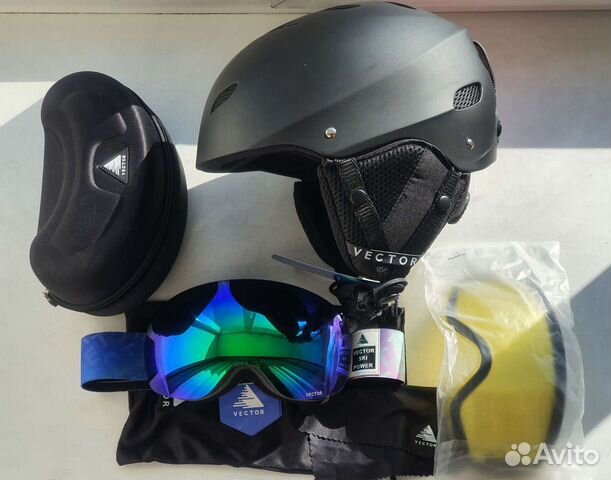 Новые очки, линза и горнолыжный шлем