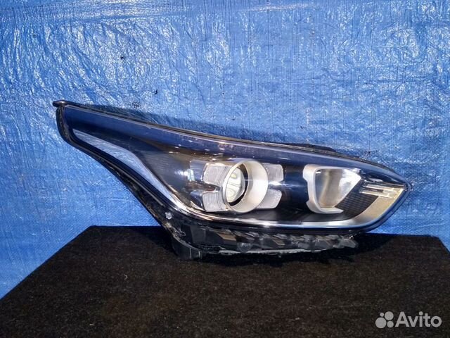 Фара правая Kia Cerato 4