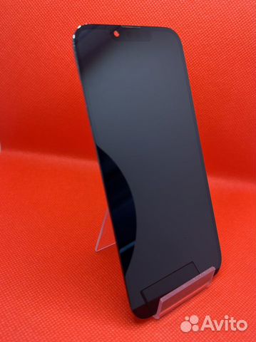 Дисплей на iPhone 13