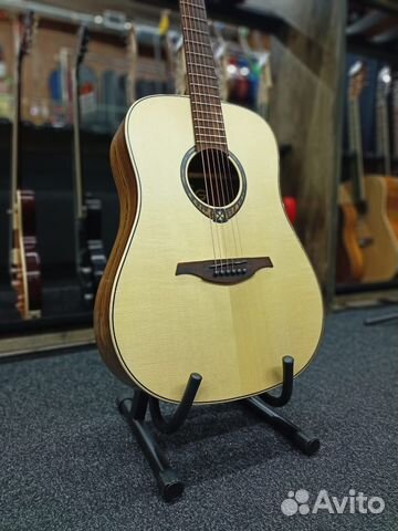 Гитара массив