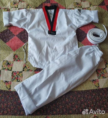 Кимоно для тхэквондо (добок)