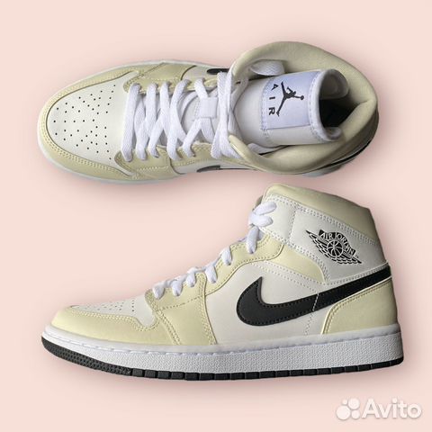 Кроссовки Nike Air Jordan 1 Mid Coconut Milk