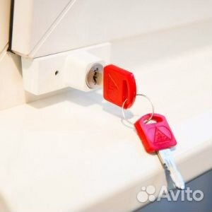 Детский замок (блокиратор) на окно