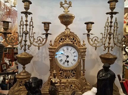 Часы каминные и канделябры бронза антик