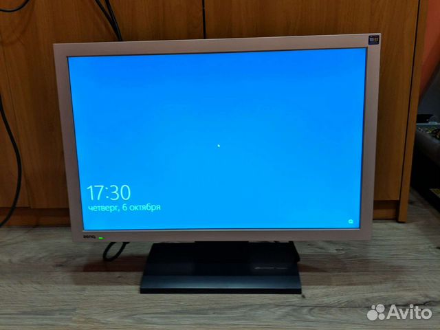 Монитор benq fp222w не включается