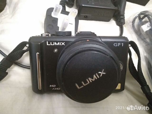Фотоаппарат Panasonic GF1 + 20mm f/1.7