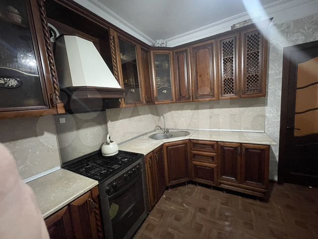 4-к. квартира, 96 м², 7/10 эт.