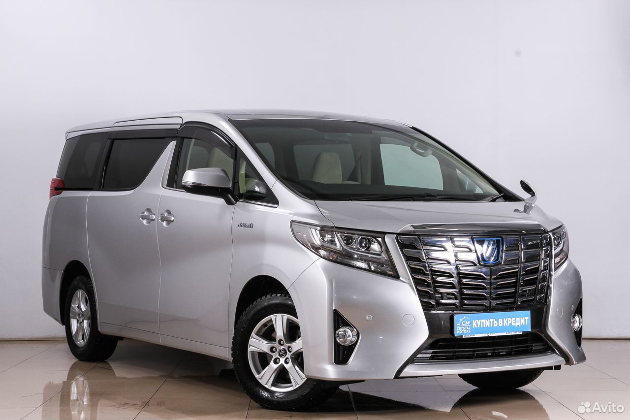 Toyota Alphard 2016.