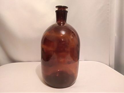 Старинная бутыль из тёмного стекла 5 литров