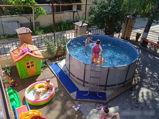 Комната 18 м² в 4-к., 3/3 эт.