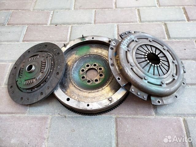 Audi 200 2.2 035105271R Сцепление Одномассовое