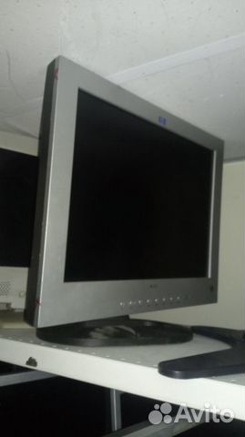 Монитор с дефектом ЖК 20