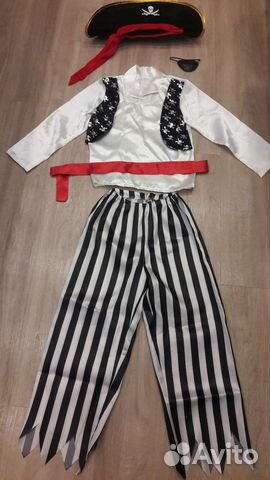 Новогодний костюм пирата