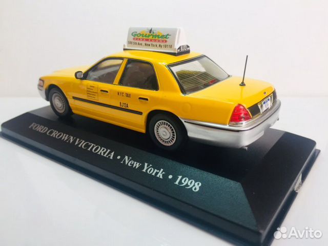 Ford Crown Victoria New York Taxi 1:43