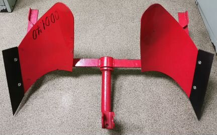 Плуг оборотный для мотоблока Dde