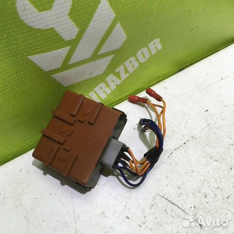 Блок электронный Тойота Королла Е100