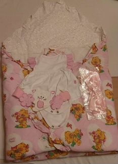 Комплект на выписку для девочки