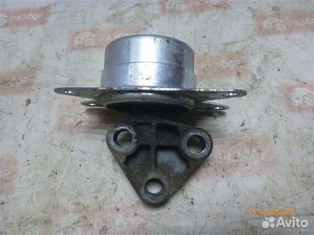 Кронштейн двигателя Opel Astra G F70 X16SZR 1999