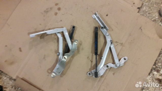 Петля крышки багажника левая правая Лифан Бриз