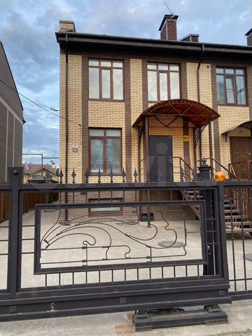 Таунхаус 270 м² на участке 3,4 сот.