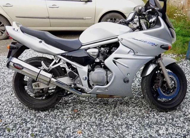 Боковой пластик suzuki bandit 600 1200