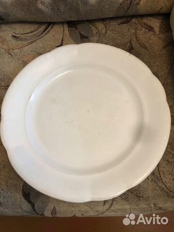 Большая фарфоровая тарелка, М.С. Кузнецов. D 40 см
