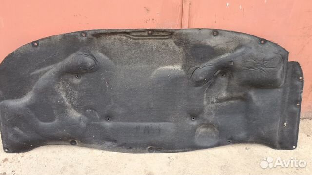 Шумоизоляция капота Ауди А4 Б5 рест