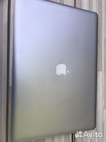 Apple MacBook Pro 17