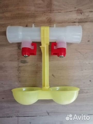 Нипельные поилки для кур