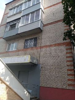 3-к. квартира, 52 м², 2/5 эт.