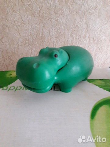 Игрушка бегемот