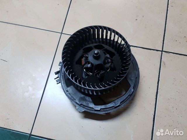 Мотор отопителя салона skoda octavia A7