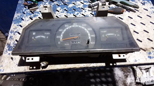 Панель приборов Mitsubishi Delica