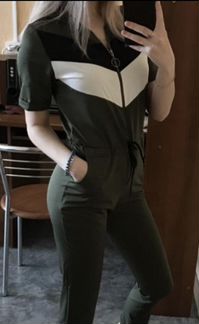 Комбинезон женский