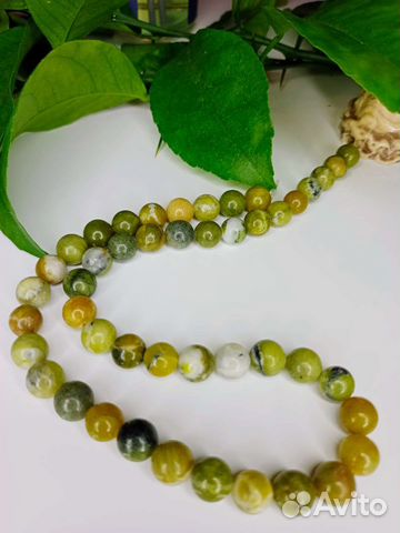 Натуральный нефрит нитью 36 см