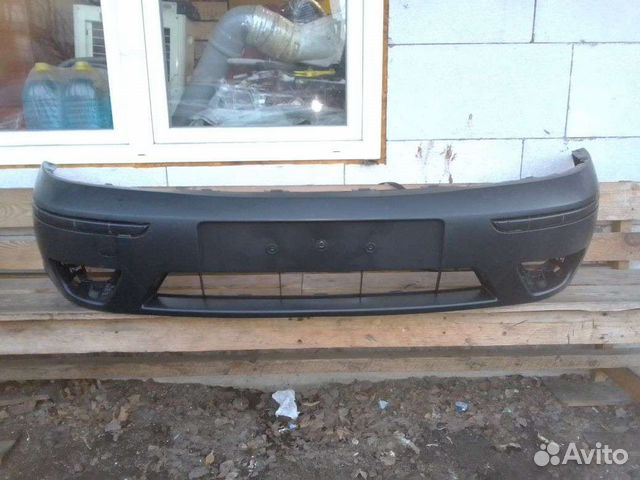 Бампер передний 1201837 Форд Фокус 1