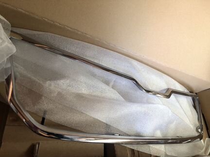 Рамка решетки радиатора 5658537612ZZ Skoda Kodiaq