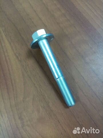 Болт сход-развала задний mitsubishi