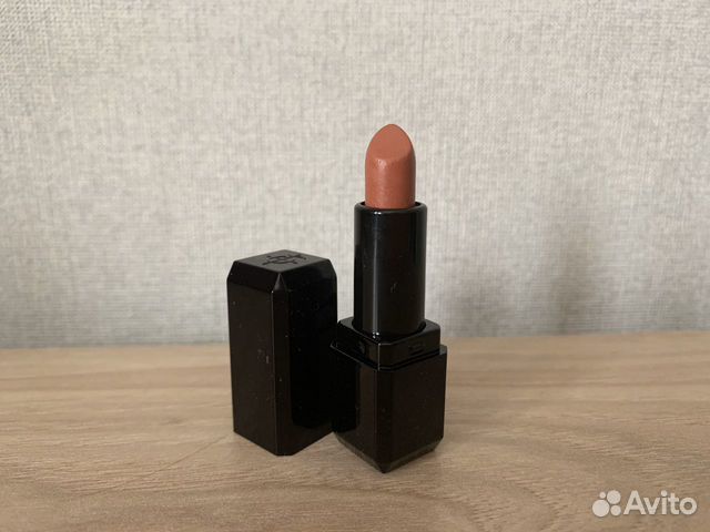 Помада illamasqua в миниатюре